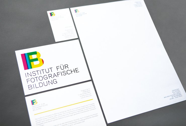 Geschäftsausstattung und Informations-Flyer